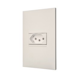 Conjunto Tomada de Energia 10A Branco Plus+ Pial Legrand Conjunto Tomada de Energia 10A Branco Plus+ Pial Legrand