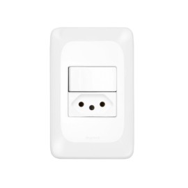 Conjunto  Interruptor Simples 10A/Tomada de Energia 20A Pial Pop Pial Legrand Conjunto  Interruptor Simples 10A/Tomada de Energia 20A Pial Pop Pial Legrand