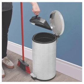 Lixeira com Pedal Brasil Plus em Aço Inox com Acabamento Acetinado e Balde Interno 20L Tramontina 94538520