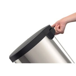 Lixeira com Pedal Tramontina New em Aço Inox com Acabamento Polido 30 L Tramontina 94538730